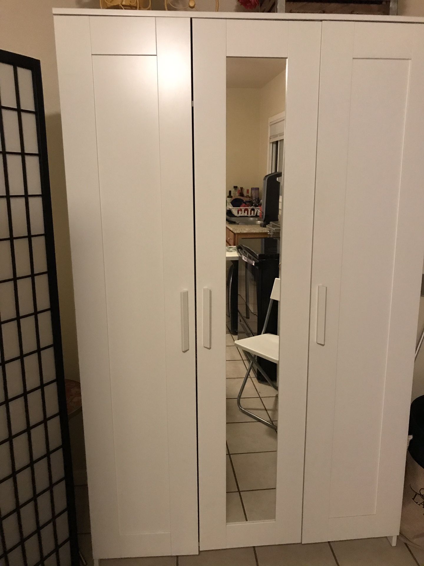 3 door closet