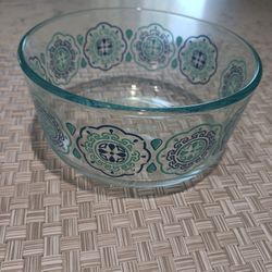 Vintage Pyrex Medallion Pattern Bowl 