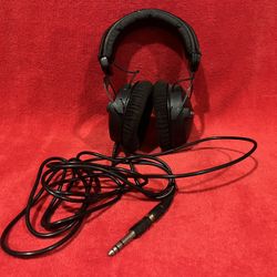 Used beyerdynamic DT 770 PRO 80 Ohm Closed Studio Headphones