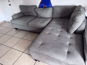 Gray Fabric Sectional Sofa with Chaise