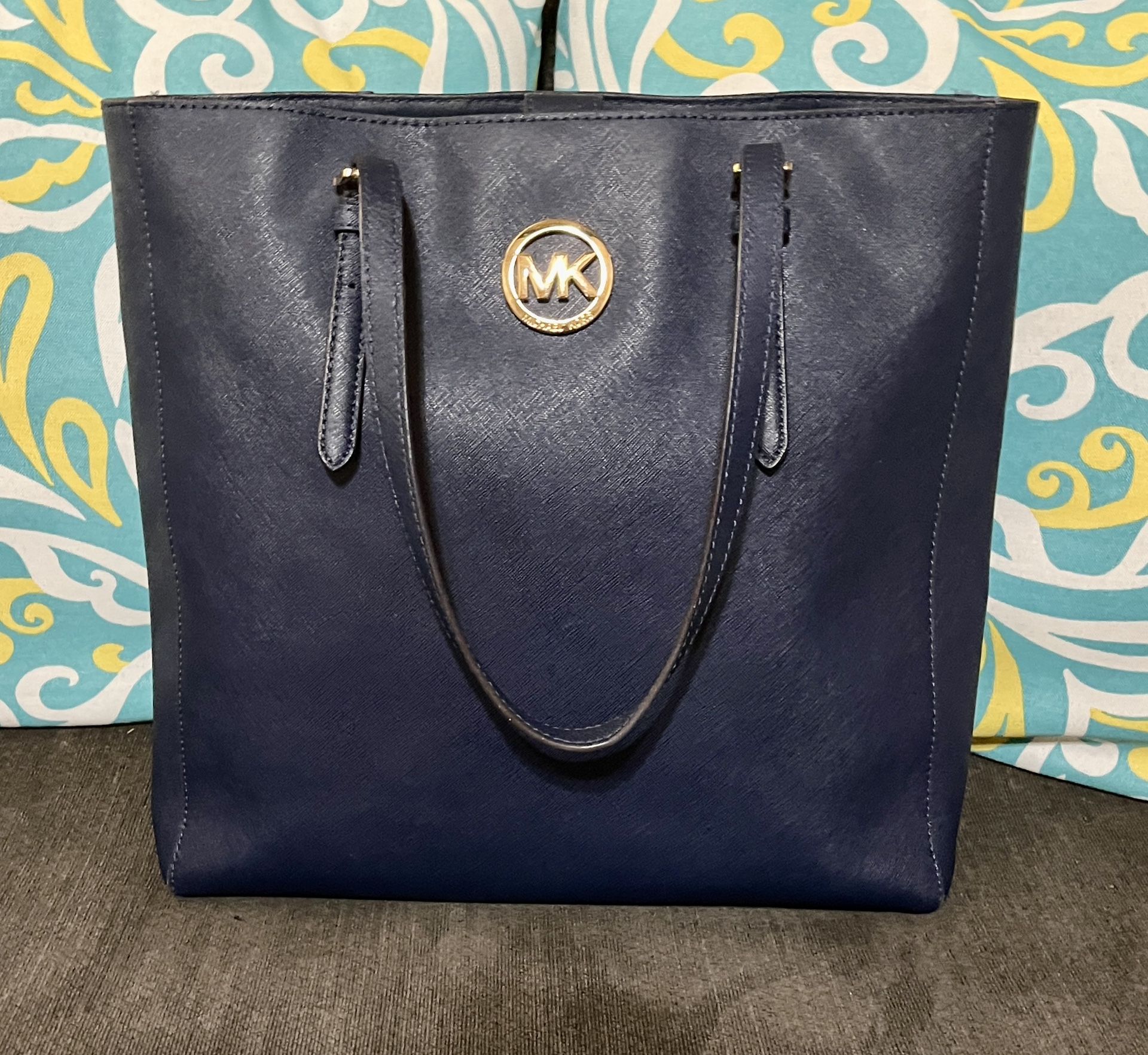 Michael Kors Large Navy Tote Mint Condition!!