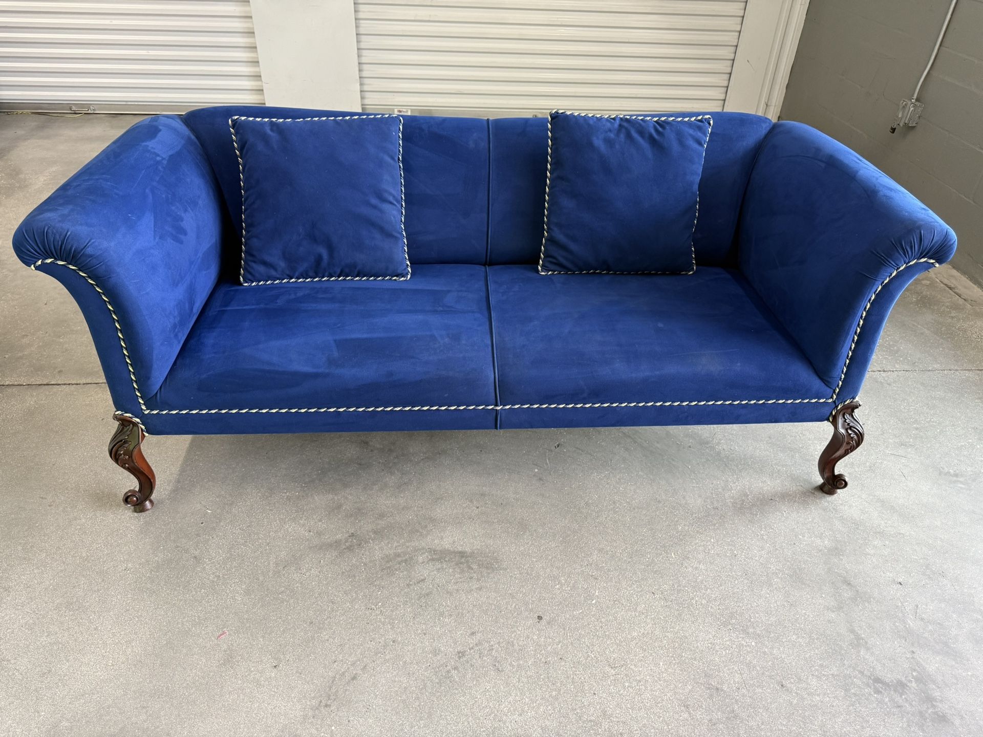 Classic Sofa | Love Seat| Blue velvet sofa