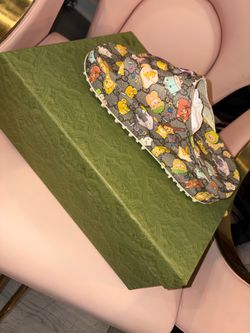 Exclusive Gucci Slides