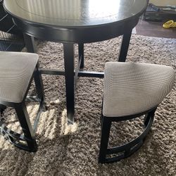 Table And 2 Barstools 