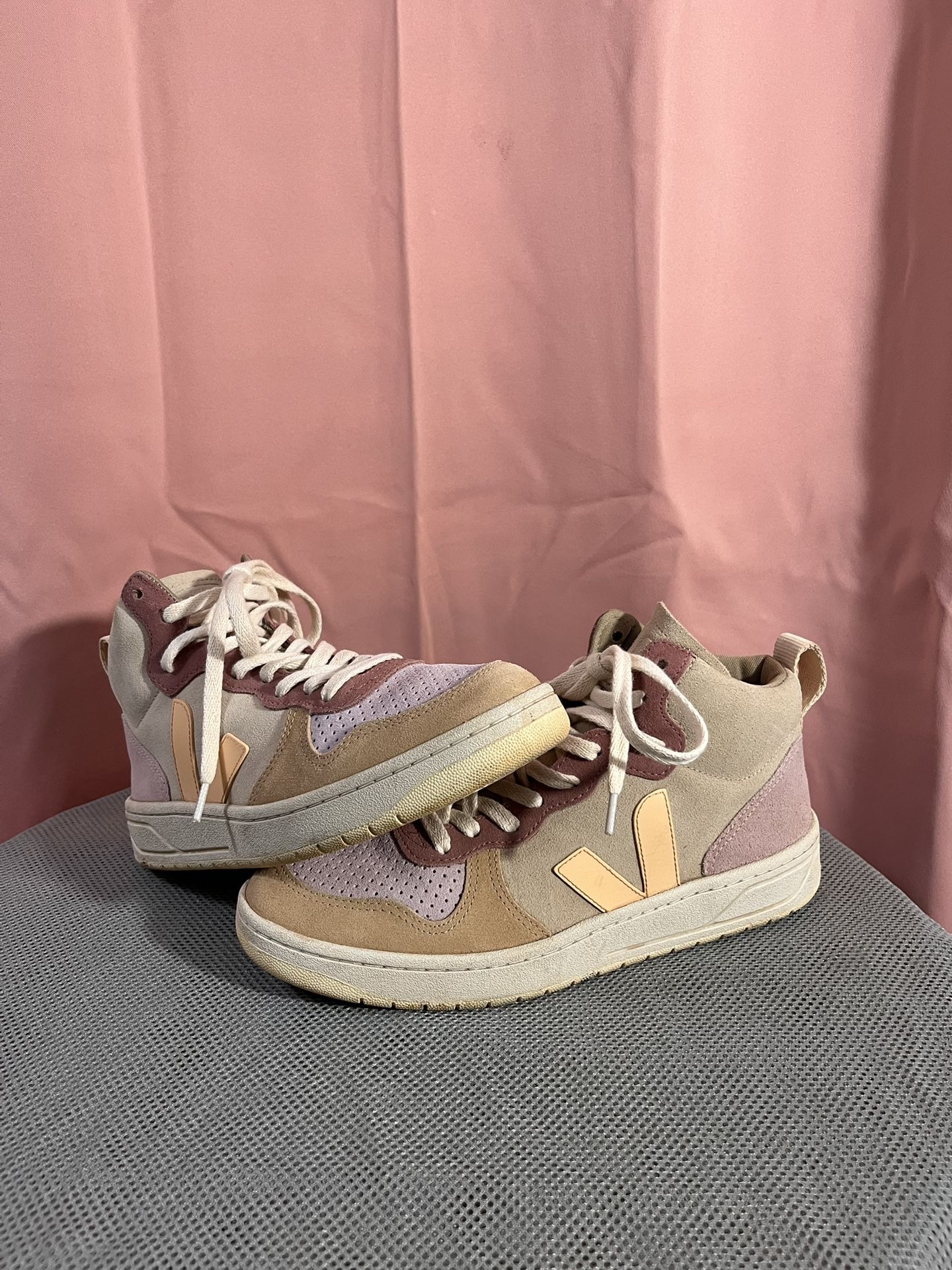 Veja Sneakers
