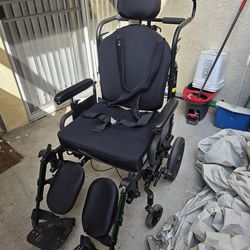 Quickie Iris tilt in space wheelchair