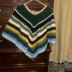 Poncho Calientito Para Mamá A Crochet