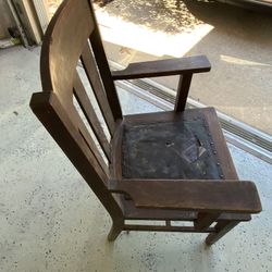 Antique  1900 Solid Oak Chair.