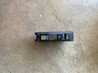 Square D - 20 Amp Circuit Breaker Bolt-On QOB120