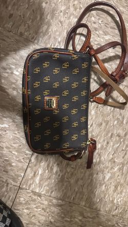 Dooney & Bourke Handbag