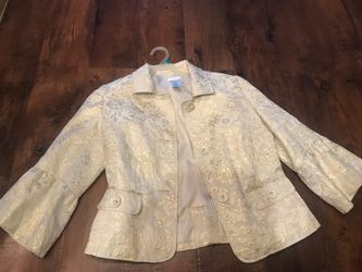 Jacket Size 6 like new pickup In Southwest Bakersfield