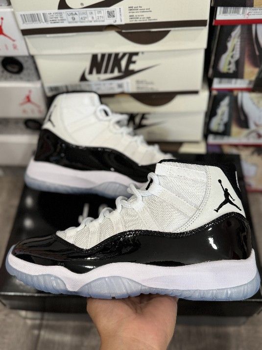 Air Jordan 11 Concord Size 7.5 ,12