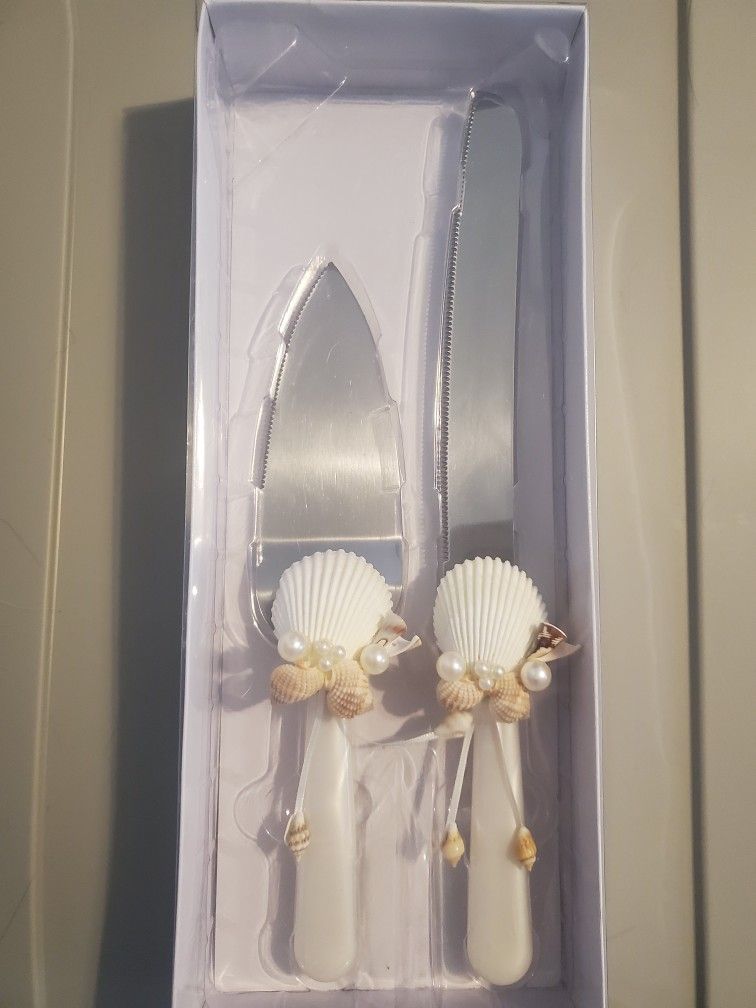 Nautical/beach cake cutter and server set