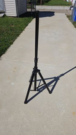 Universal Speaker Tripod