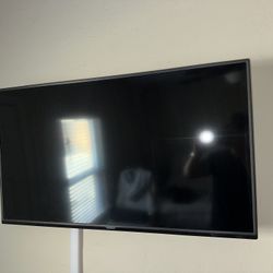 Tv And Mirror Need Gone 