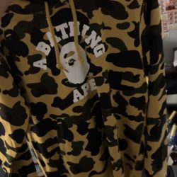 bape hoodie size medium never worn wrong size