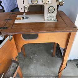 Sowing Machine Antique 