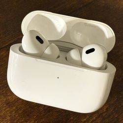 Like New Apple AirPods Pro 2nd Generation With Wireless Charging Case