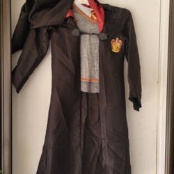 6Harry Potter Gryffindor Robe Child SMALL