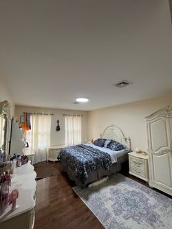 White Jessica McClintock 7 Piece Bedroom Set
