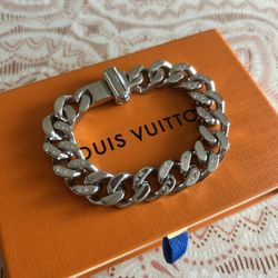 BracaeletLV Brand New 