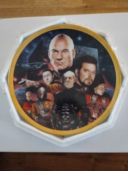 STAR TREK Plate Collector Series