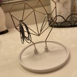 Heart-shaped Earring Holder