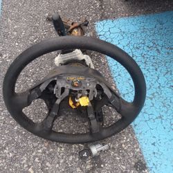 2005 Mitsubishi Outlander Steering Column / With One Key