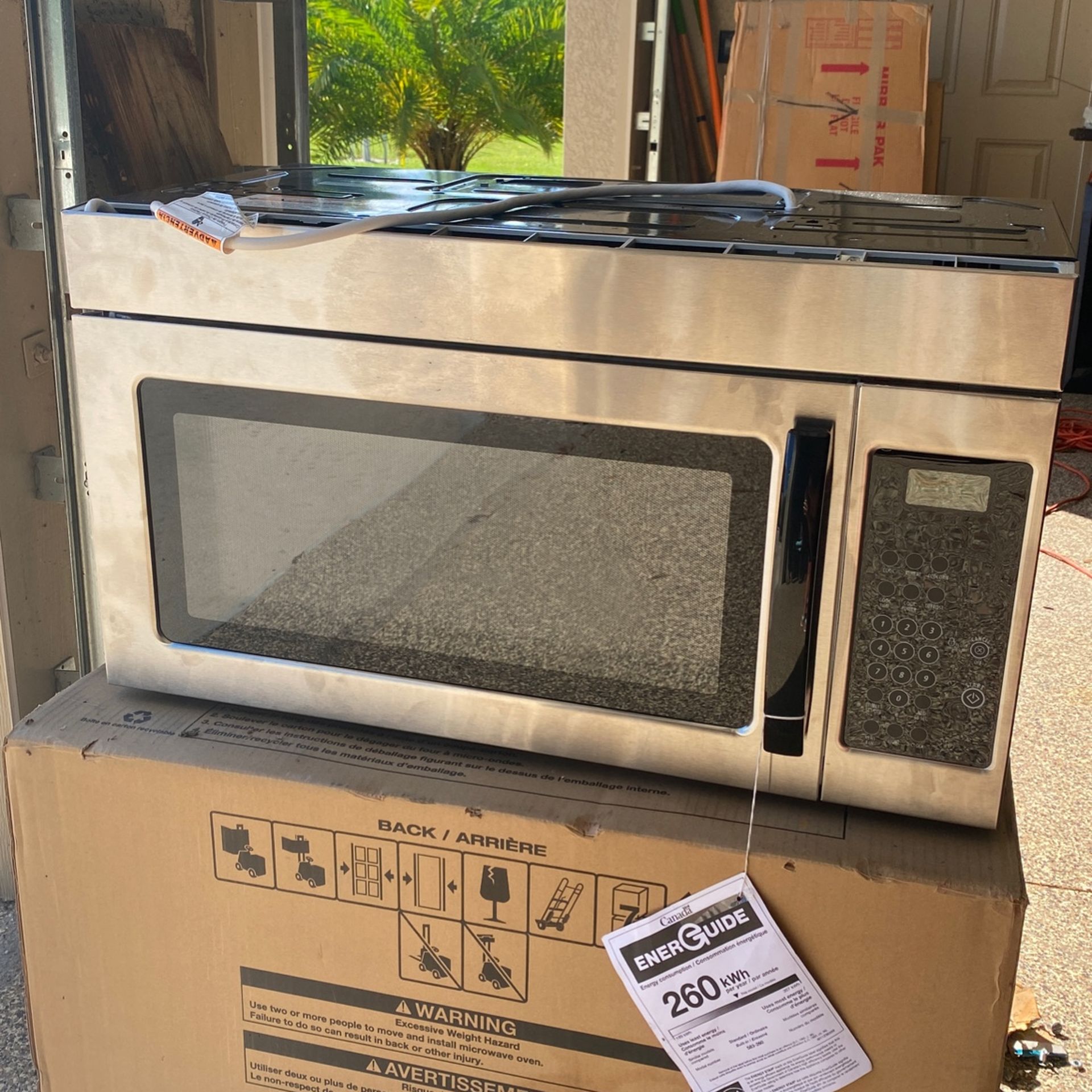 Brand New Microwave Over-the-range