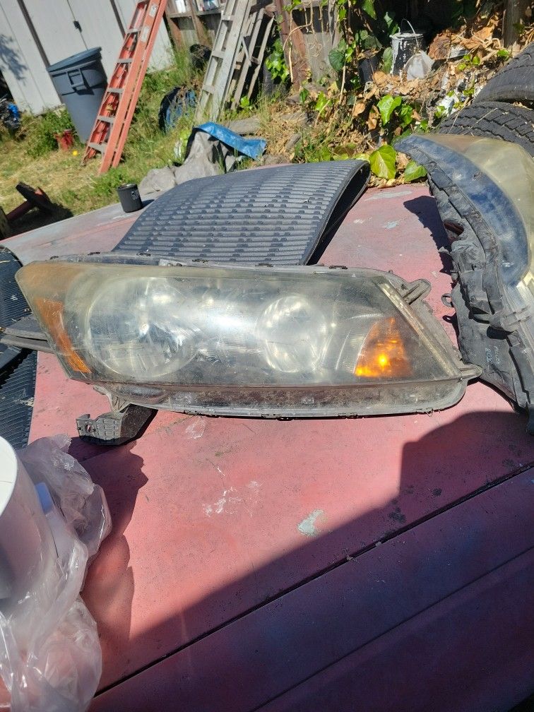 Honda Accord 2010 Head Ligths