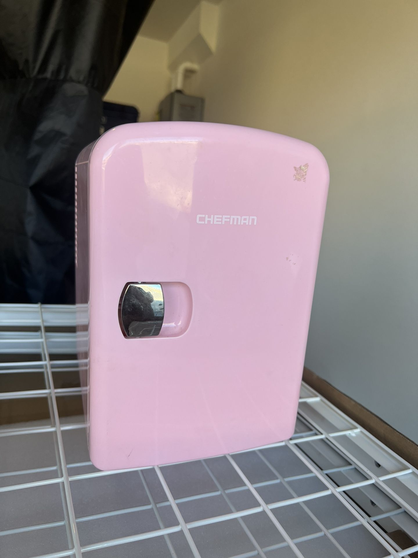 Mini Fridge Pink