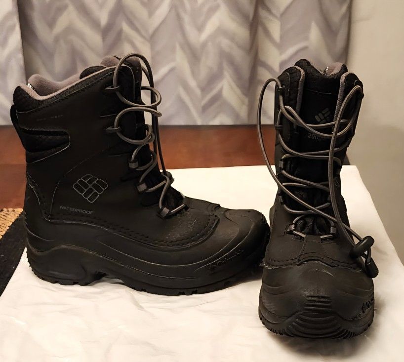 Columbia Snow Boots Size 5Y Big Kids