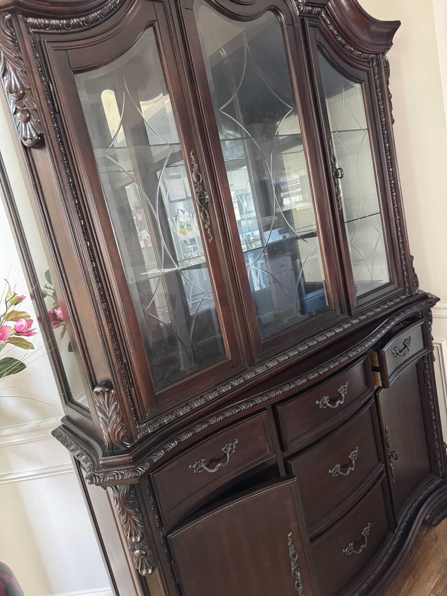 China Cabinet 