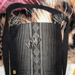B/W Woven Bag Artesanías Pinzon 