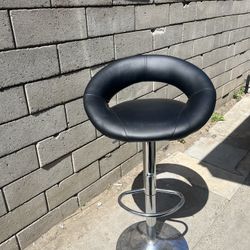 bar stool