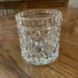 BEAUTIFUL VINTAGE CUT GLASS OR POSSIBLY CRYSTAL VASE OR JAR