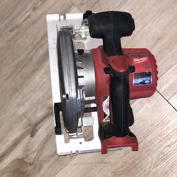 Milwaukee 18m Saw
