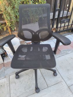 Desk chair