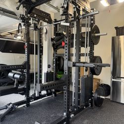 BRAND NEW COMMERCIAL SQUAT RACK SMITH MACHINE POWER RACK - FREE DELIVERY 