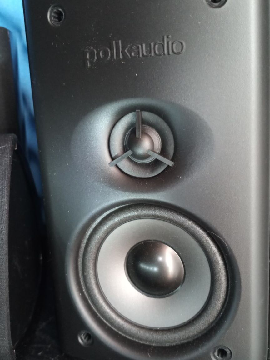 POLK AUDIO speakers