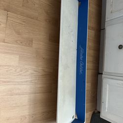 Magma marine table 41”x12”