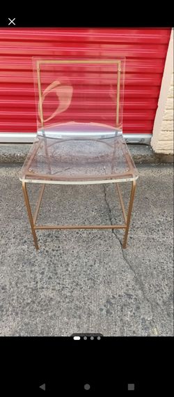 Chair (glass)