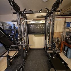 New In Box - Free Local Delivery- We Finance- Major B17 Flying Fortress Squat Rack Power Cage Functional Trainer with Smith Machine 