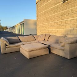 6 Piece Modular Sofa Set - Delivery Available!