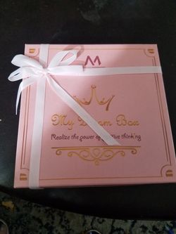 Little girl dream box