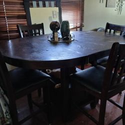 Dining Table 110,Dresser 80,obo,must Pickup By Monday 