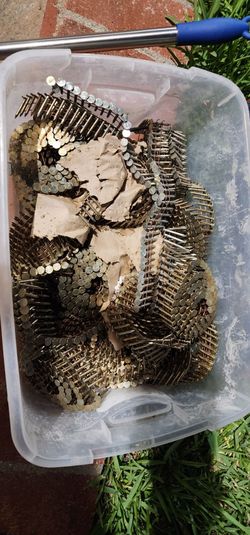 Roofing nails