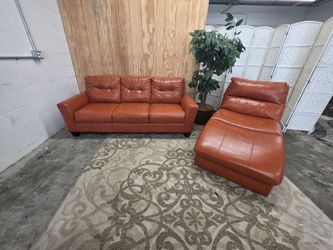Leather Sofa with Large matching chaise
Delivery Options Available