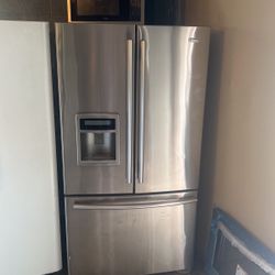 French Door, Kenmore Elite Stainless Steel One Years Old