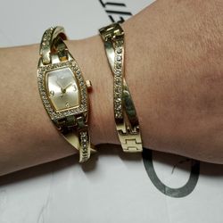 Beautiful Watch And Matching Bracelet 